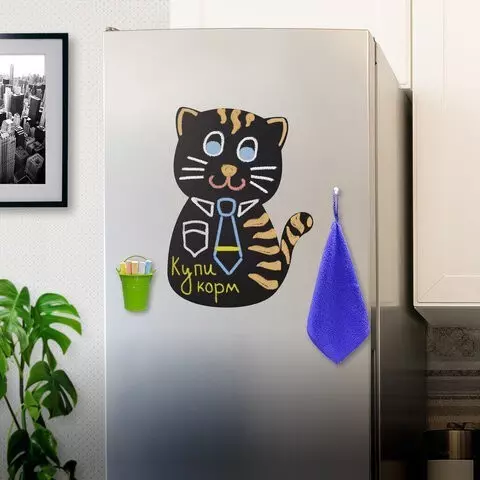 Доска на холодильник магнитно-меловая 30х40 см. "Pussy Cat" с набором аксессуаров Brauberg