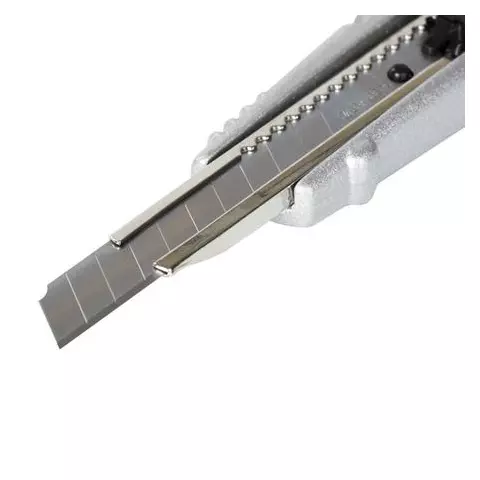 Нож универсальный 9 мм. Brauberg "Metallic" металлический корпус (рифленый) автофиксатор