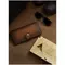 Клатч с хлястиком Кожевенная мануфактура нат. кожа светло-коричневый в деревянной упаковке